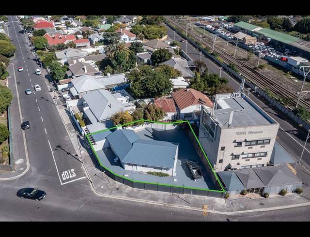 BUSINESS FOR SALE IN PLUMSTEAD